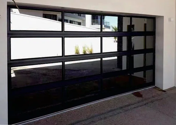 Glass sectional doors / View 3